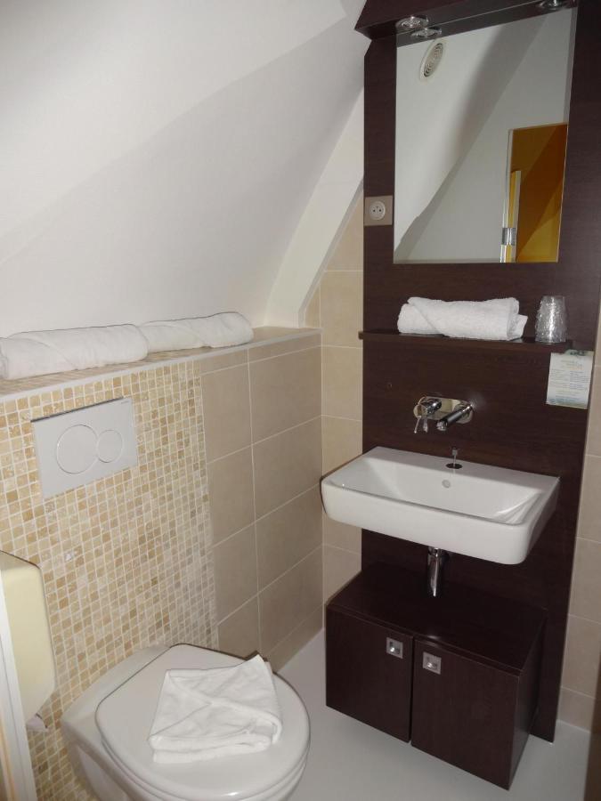 Hotel La Champagne Ardenne カブール エクステリア 写真