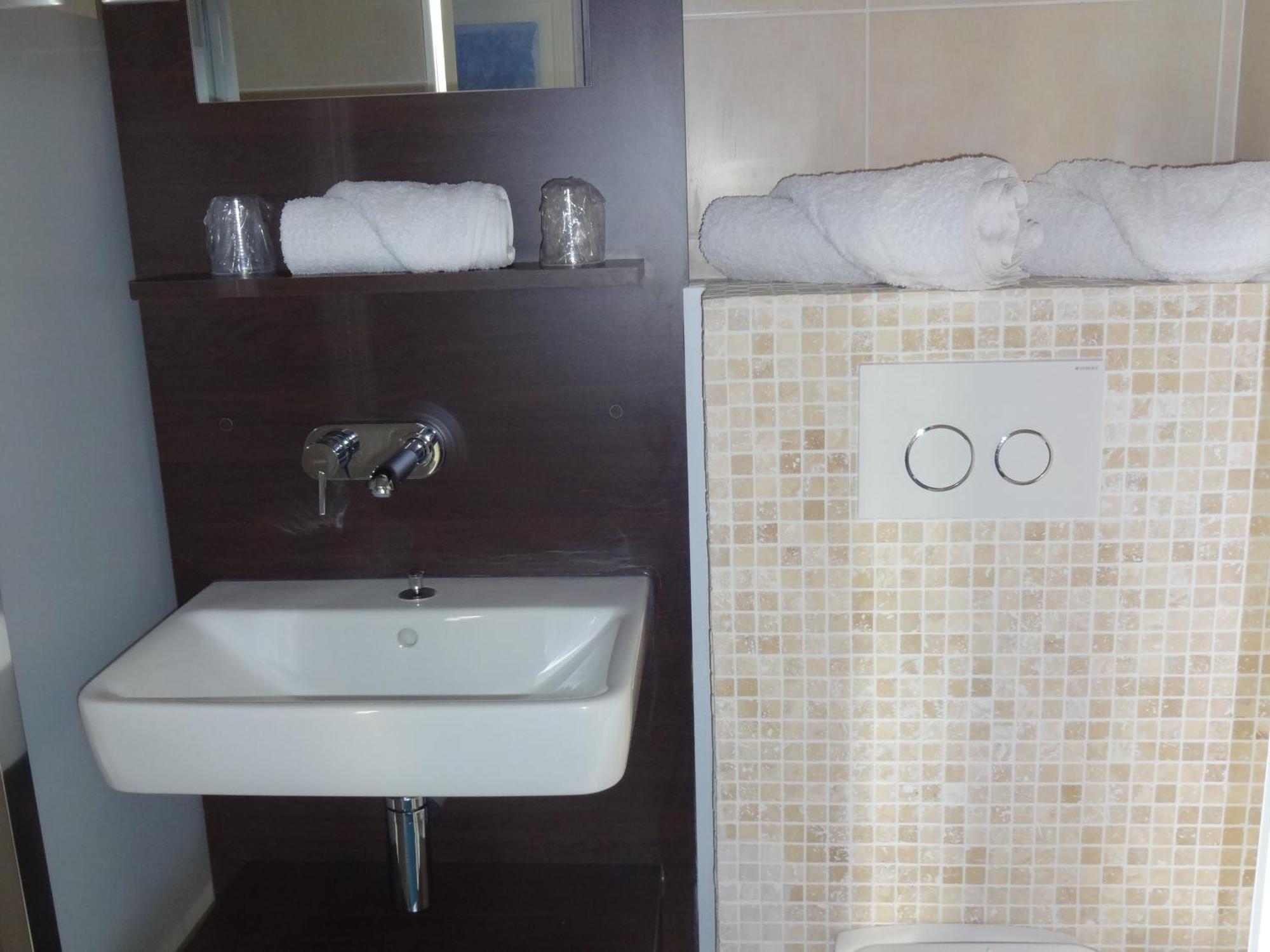 Hotel La Champagne Ardenne カブール 部屋 写真