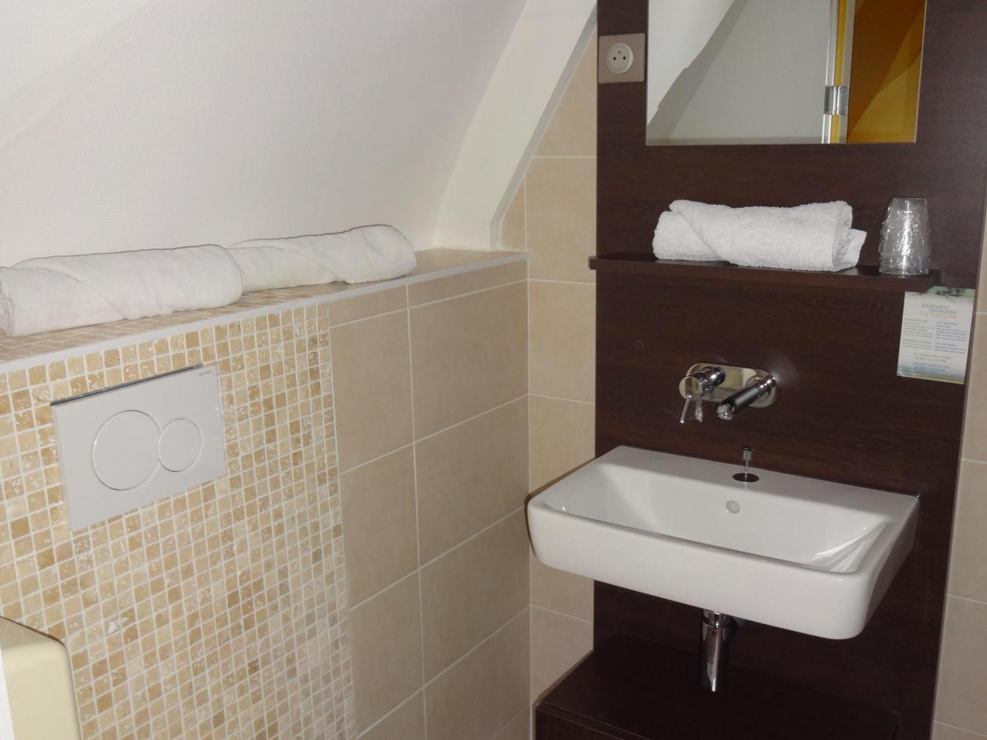 Hotel La Champagne Ardenne カブール 部屋 写真